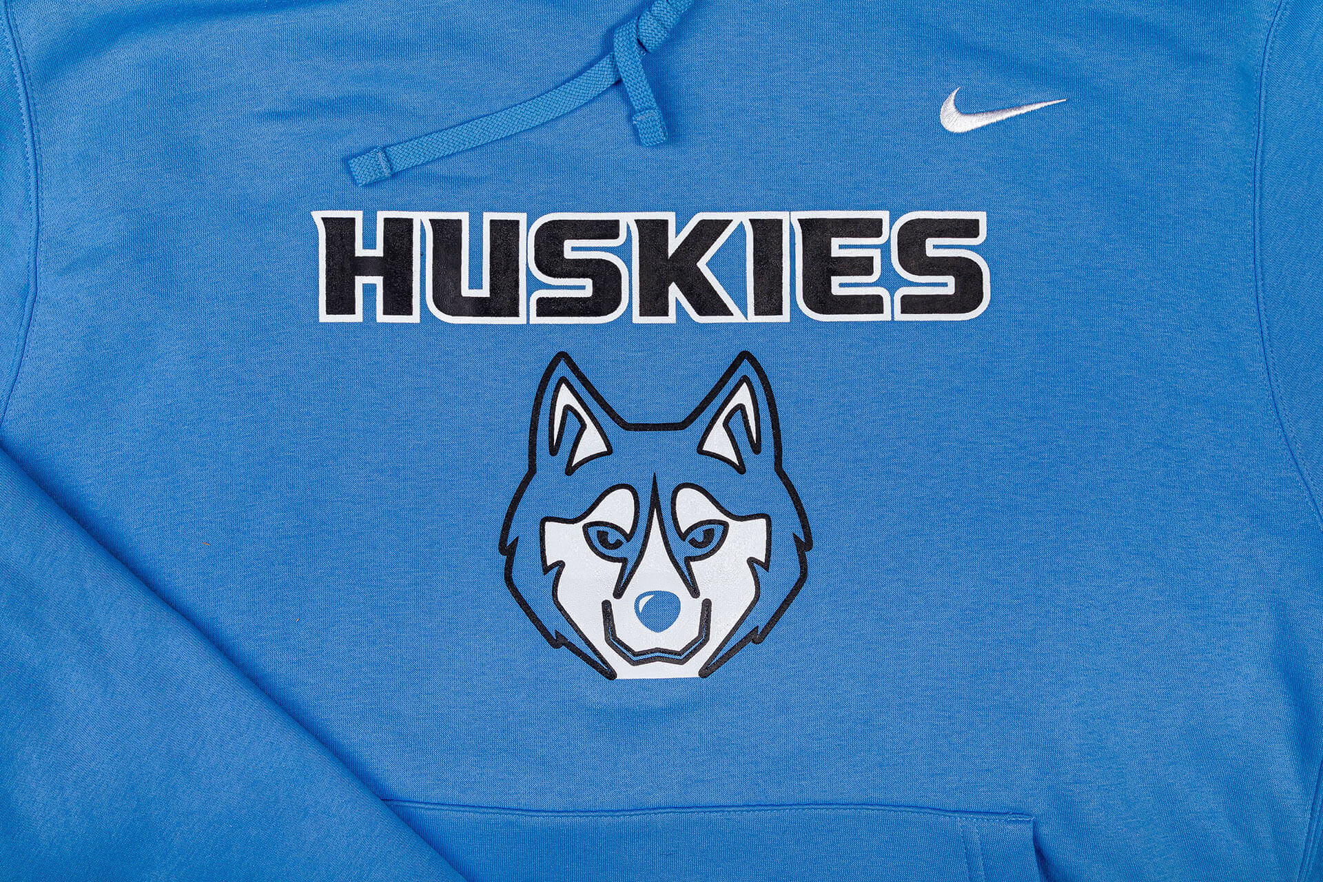 Custom Sports Apparel that Works Hard to Outperform Your Competitors
