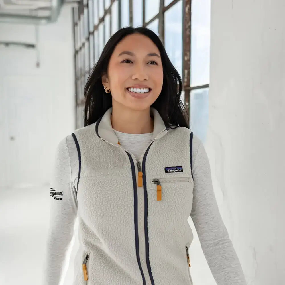 Find the best corporate gifts of men’s & women’s custom corporate fall apparel from Corporate Gear. 