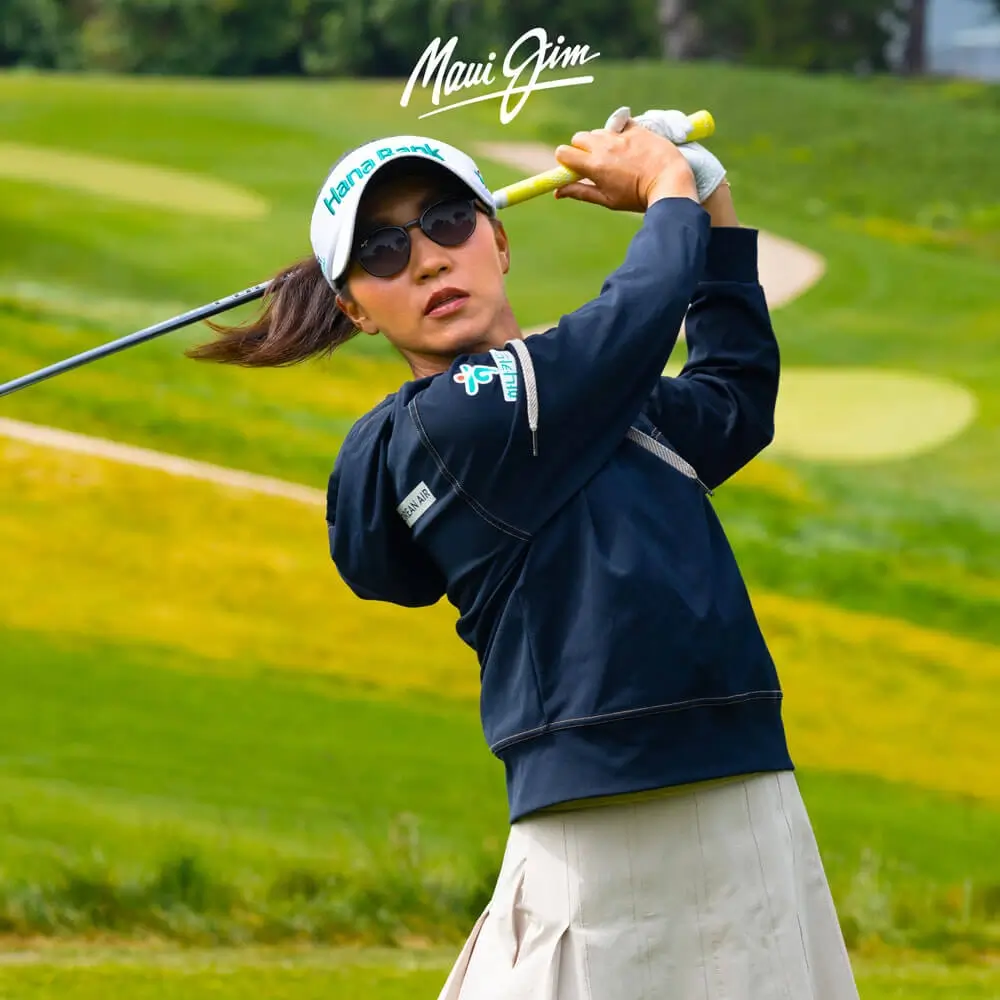 Custom Maui Jim gift card displayed for corporate gifts Custom Maui Jim gift card displayed for corporate gifts