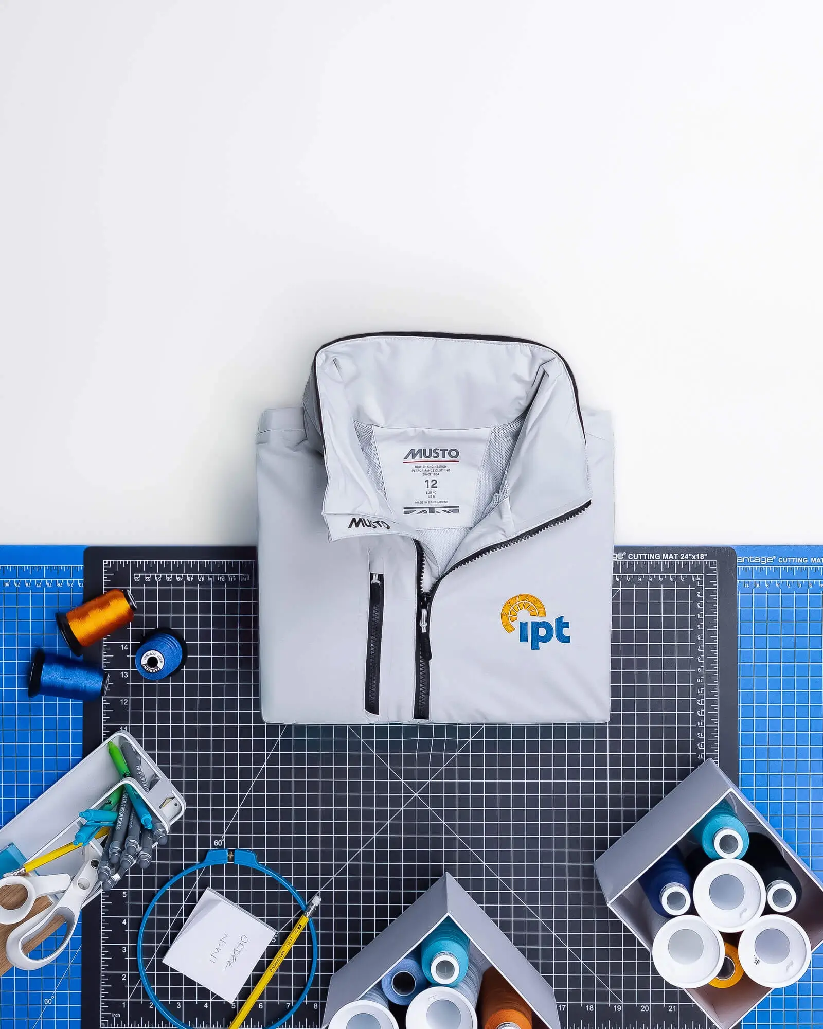 Shop custom Musto jackets. Corporate apparel for top-notch impressions. 