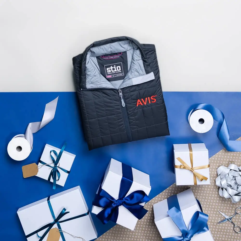 Find premium Stio custom employee holiday gifts at Corporate Gear.