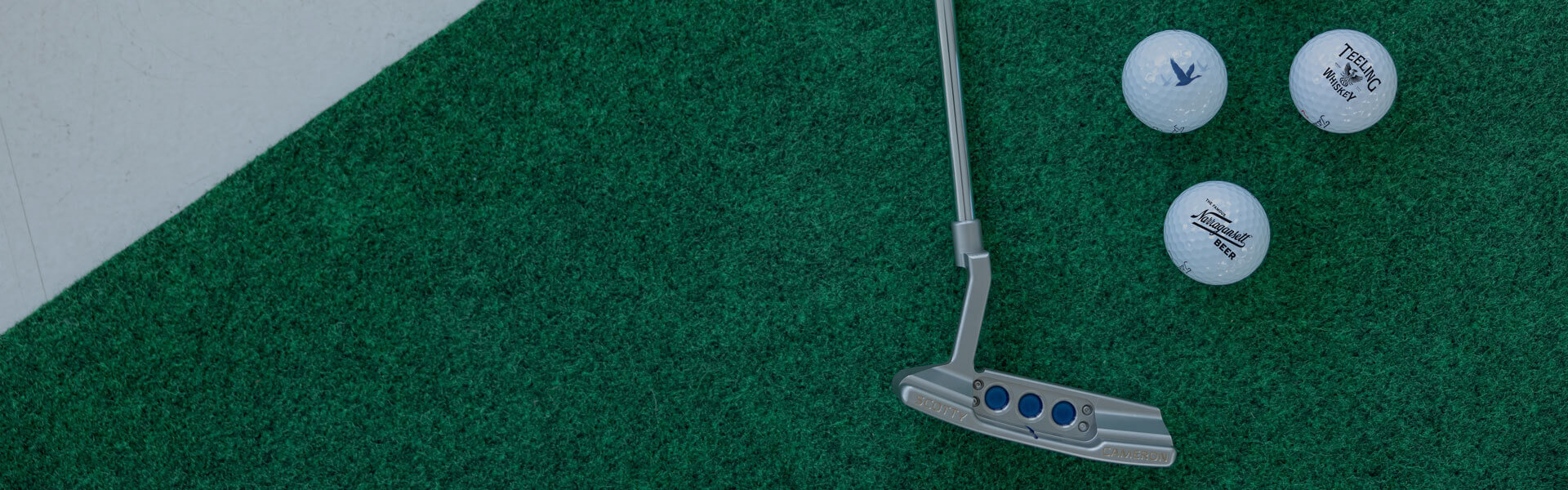 Look great on the course and in the office with custom golf bags, golf balls & more.