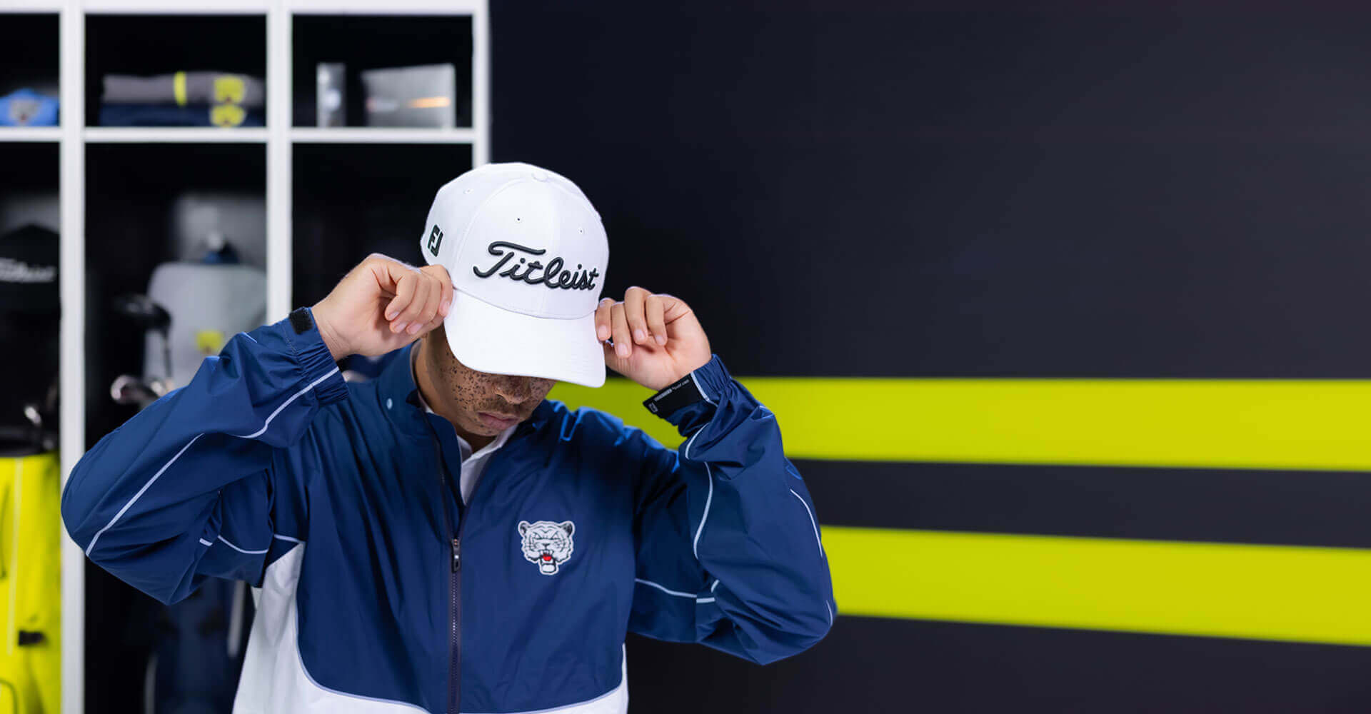 Get winning Gameday Gear with the best Team Gear, Fan Gear & Team Apparel.